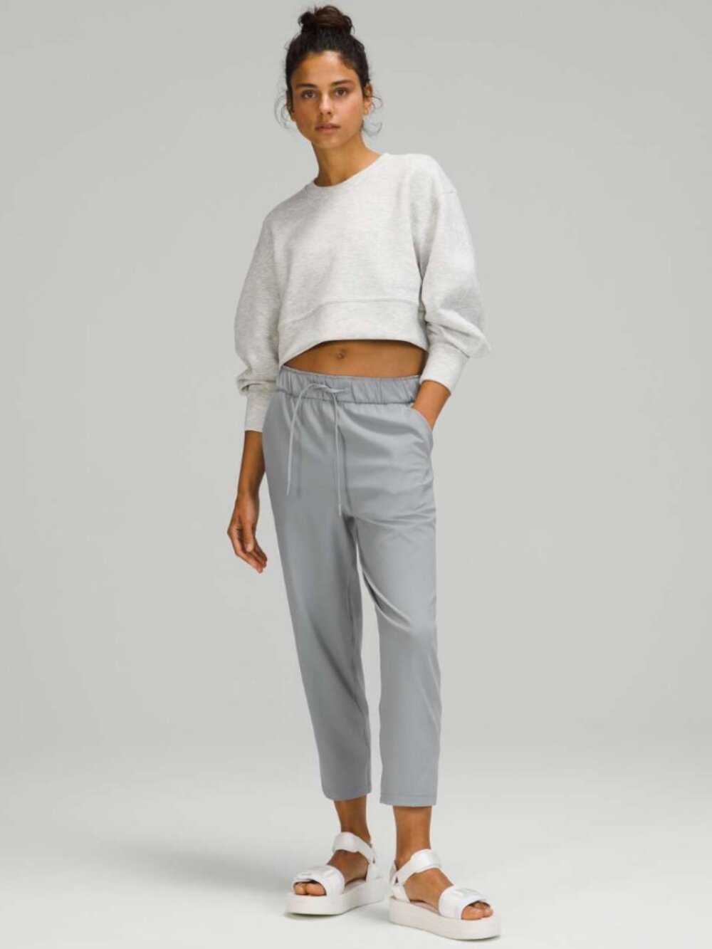 NWOT Lululemon Stretch High Rise Crop Size 6 in Rhino Grey